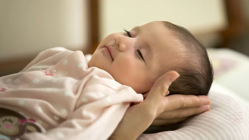 اصول خواب کودک از شش تا ۹ ماهگی |دلایل بیدار شدن کودک در طول خواب شب