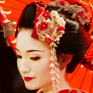 بررسی تاریخچه زیورآلات زنان چین  باستان و ژاپن
