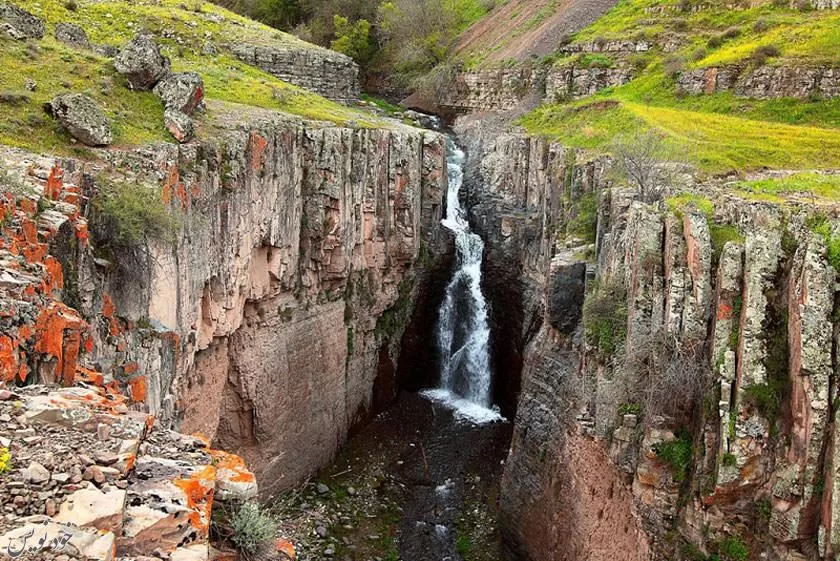 جاذبه ی طبیعی – گردشگری آبشار چالاچوخور