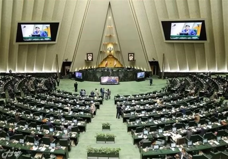 گزارش| نمایندگان مجلس در ماجرای سیاست حذف ارز ۴۲۰۰ جاخالی ندهند!