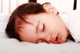 چطور به کودکان کمک کنیم تا بهتر و به اندازه بخوابند