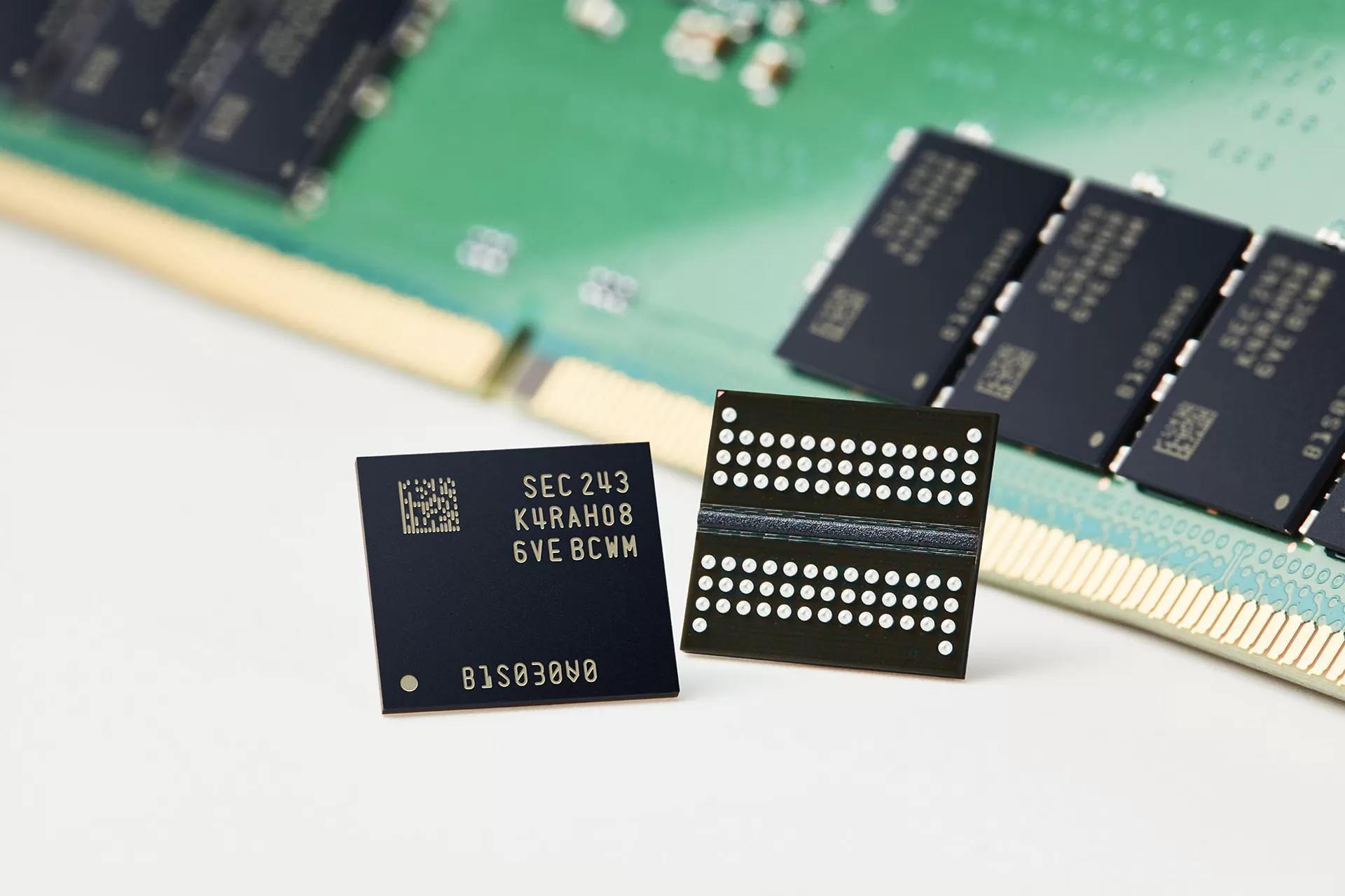سامسونگ اولین رم ۱۲ نانومتری DDR5 را معرفی کرد