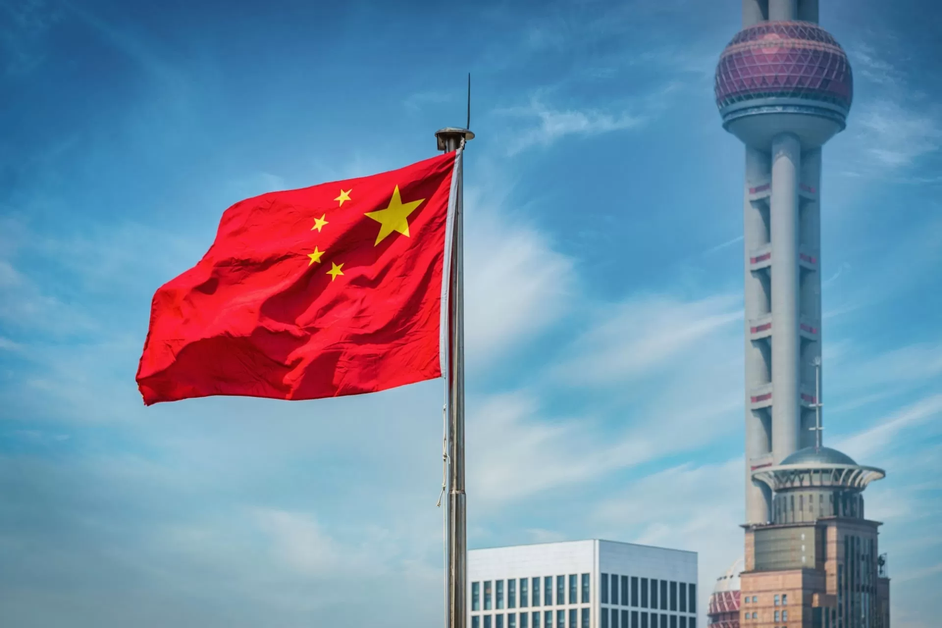 چین با محکوم‌کردن تحریم صنعت تراشه، آمریکا را به «جبران اشتباهات» دعوت کرد