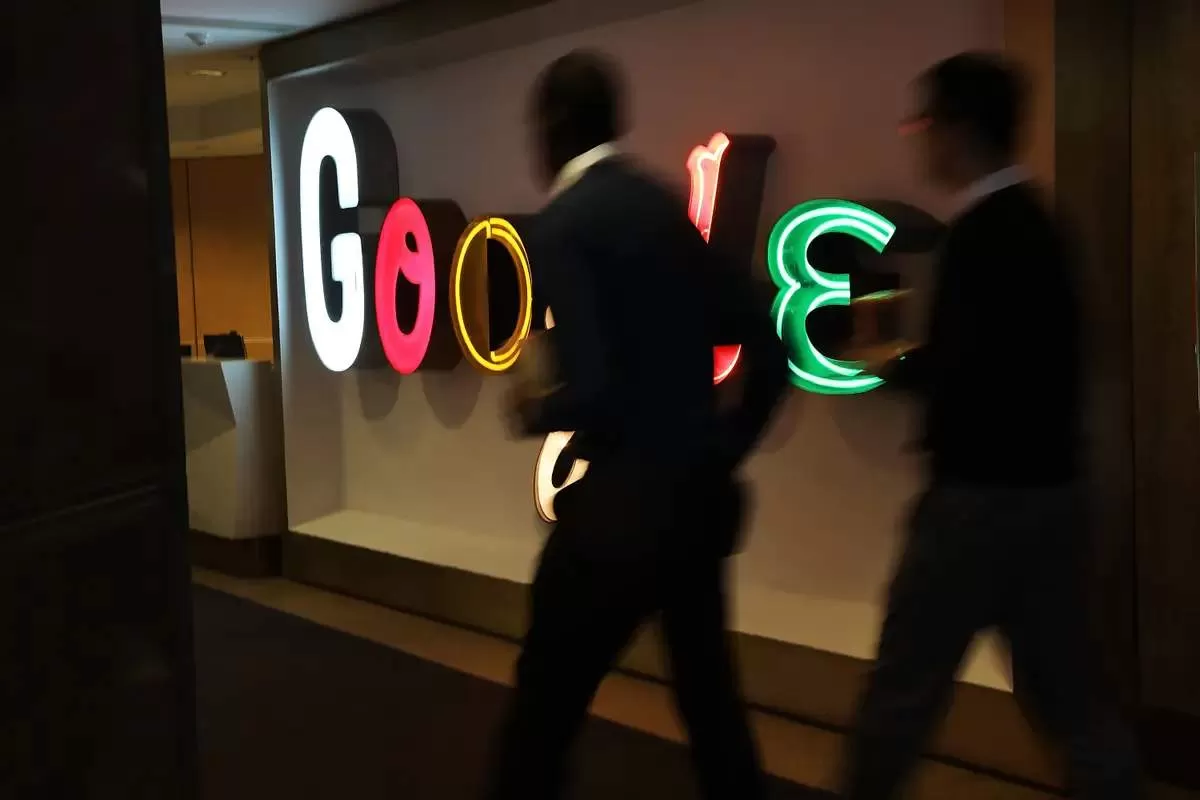 تعدیل نیرو ۱۲،۰۰۰ نفری گوگل، کارمندان شرکت را «به گریه انداخت»