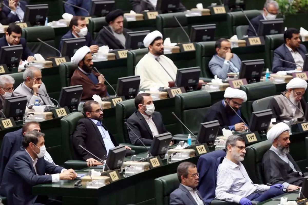 نایب رئیس مجلس: طرح صیانت در دستور کار جلسه علنی قرار می‌گیرد