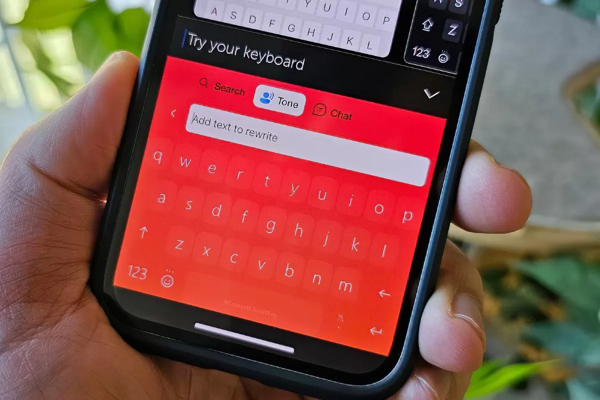 اکنون می‌توانید با هوش مصنوعی SwiftKey برای پیام‌های متنی، پاسخ‌های طولانی ایجاد کنید