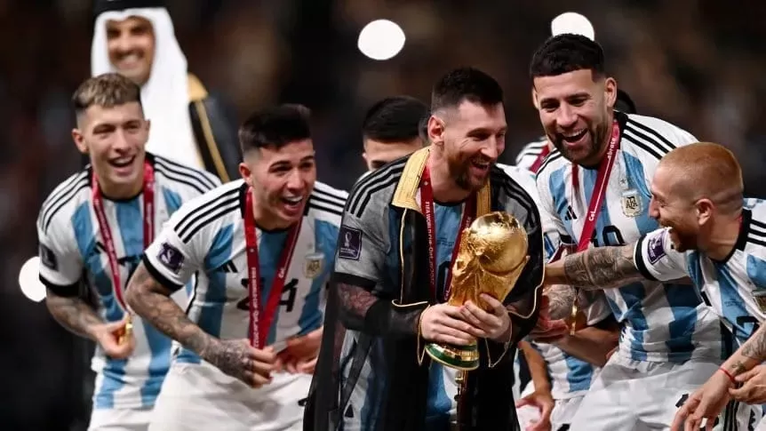 درخواست بازیکنان آرژانتین از مسی: تا 2026 بمان!