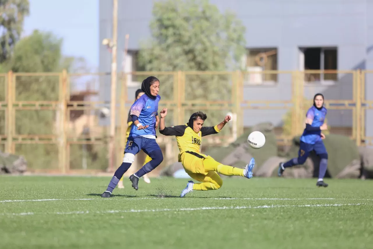 امروز در فوتبال زنان ایران جام می‌دهند 
