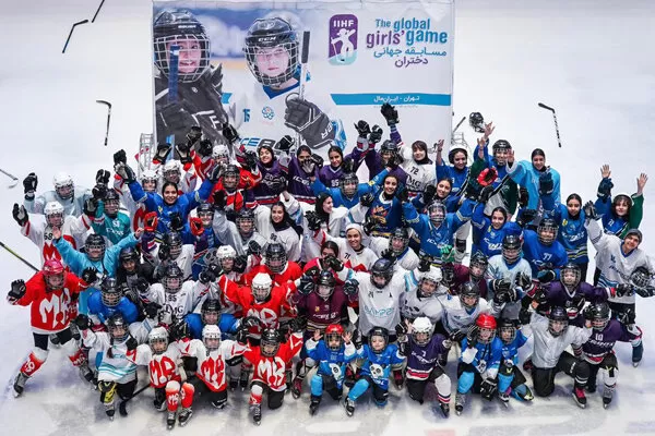 اولین جشن دختران هاکی روی یخ