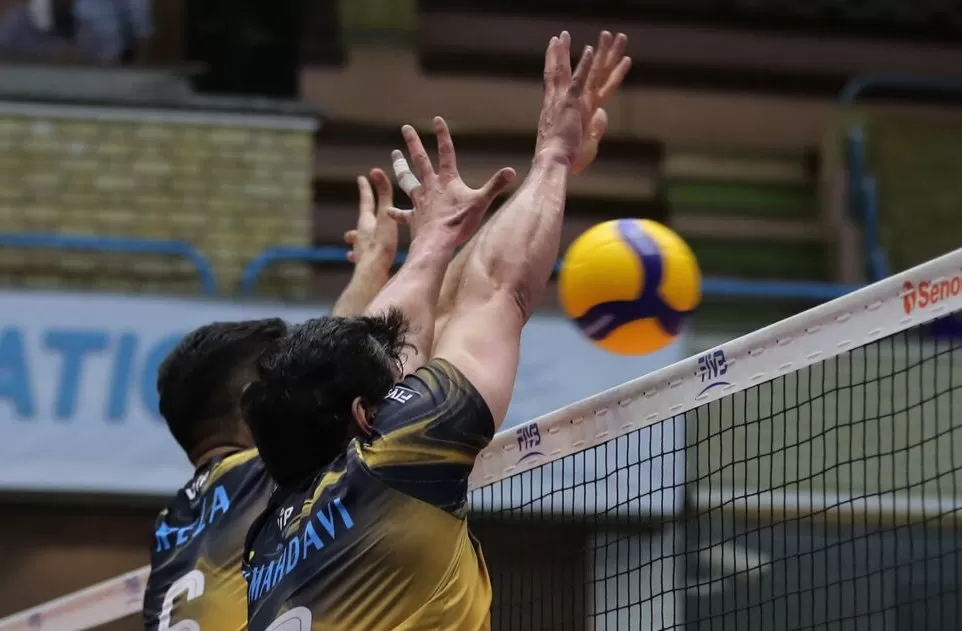 دوئل سوپراستارهای والیبال ایران در نیمه نهایی