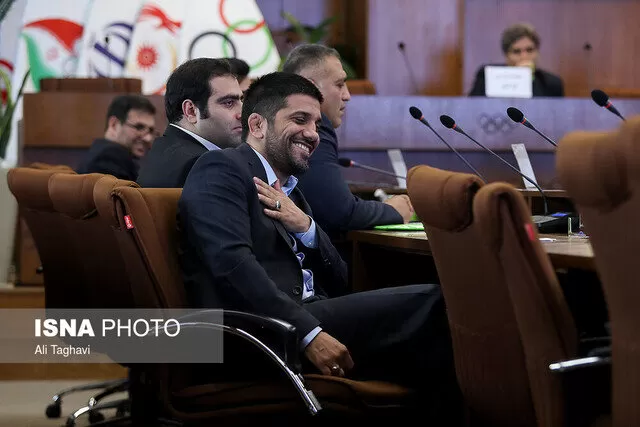 علیرضا دبیر در انتخابات کشتی شرکت می‌کند