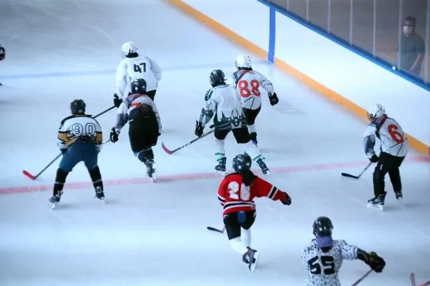 حضور در مسابقات هاکی روی یخ کشورهای اسلامی