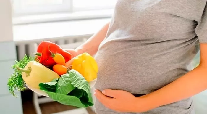 تغذیه ماه 8 بارداری