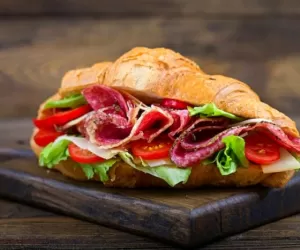 چرا به ساندویچ میگیم، ساندویچ؟+ داستان اختراع