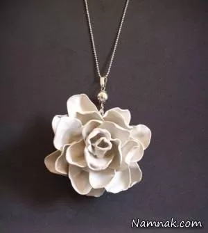 ساخت گردنبند گل رز با قاشق پلاستیکی + آموزش