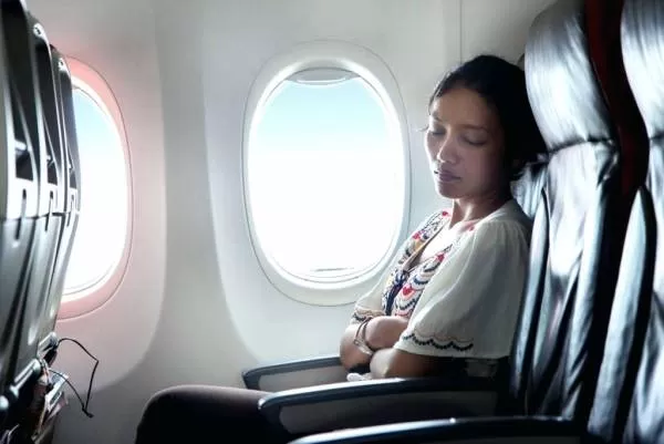 خواب آلودگی در هواپیما