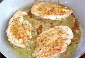 طرز تهیه “مرغ سرخ شده با لیمو عمانی”