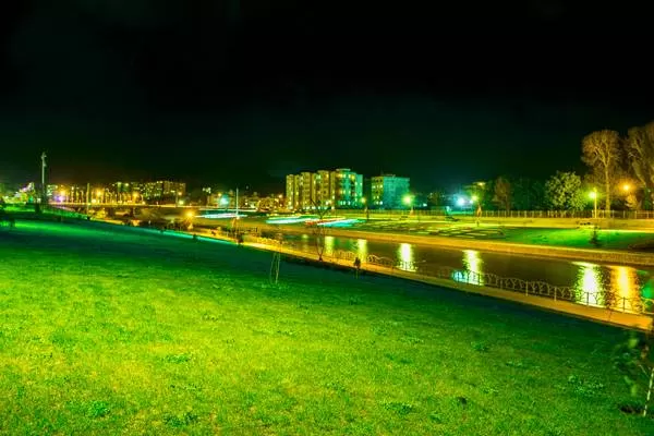 پارک لاله و تصاویر همدان
