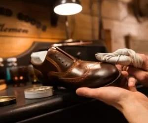مراقبت از کفش چرم | 10نکته مهم درمراقبت از کفش های چرم و مجلسی