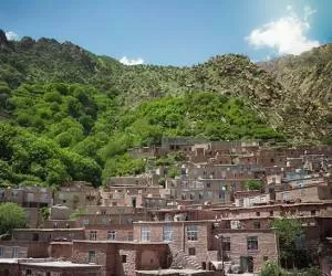 جاذبه های گردشگری و پیدایش جالب روستای نگل کردستان 