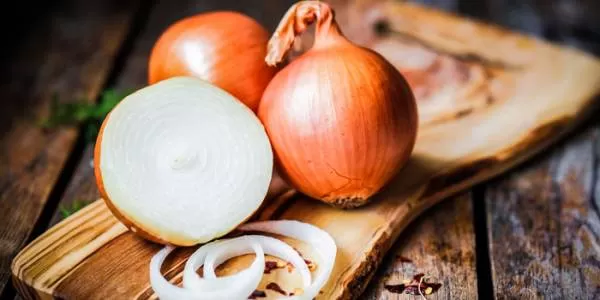 پیاز برای درد لوزه