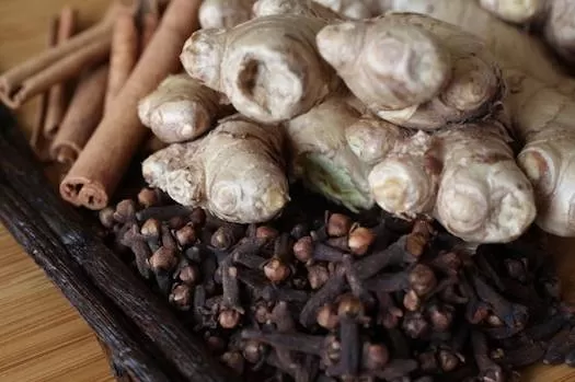 خواص میخک و زنجبیل 