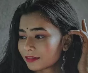 راز مخصوص پرپشت بودن موهای زنان هندی