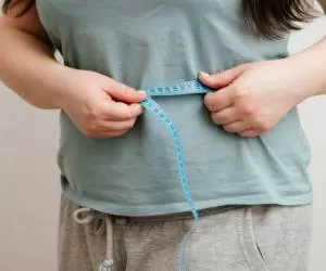 علت چاق شدن در دوران یائسگی و راههای جلوگیری از آن