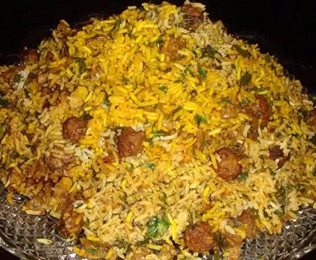 قاطی پلوی کنگر با هویج و عدس