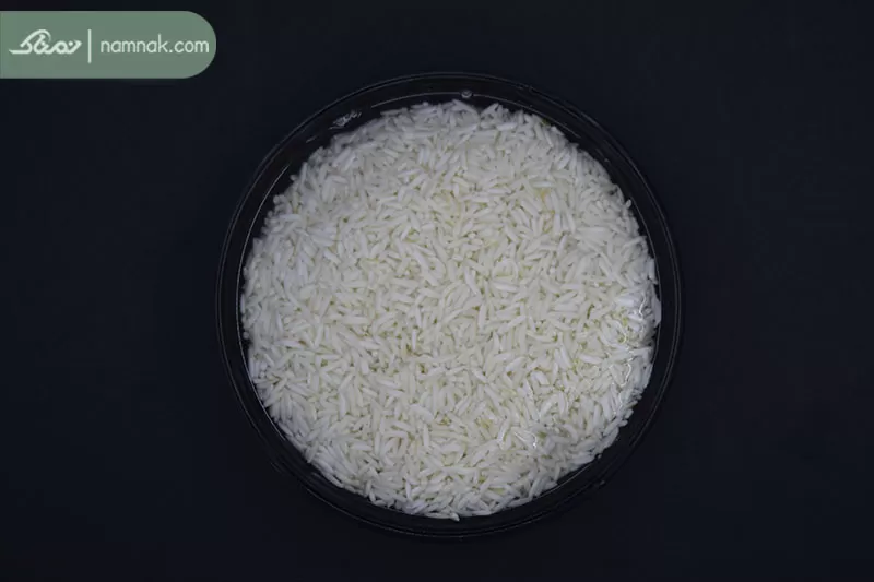 خیساندن برنج