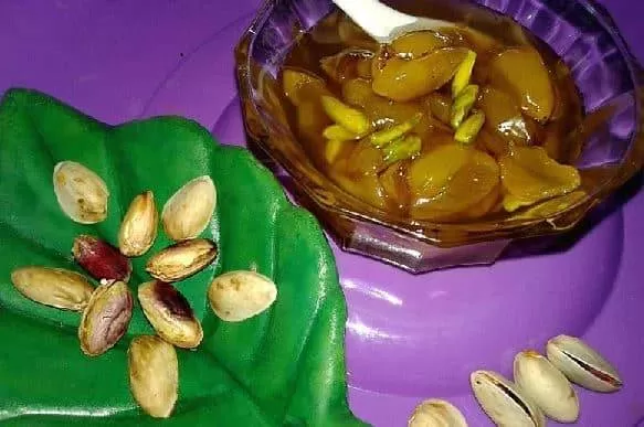 مربای چاقاله پسته