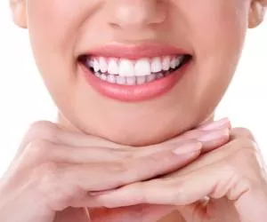 7 نکته مهم برای داشتن لبخند و ایمپلنت دندان زیبا