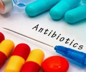 عوارض جانبی آنتی بیوتیک ها چیست ؟