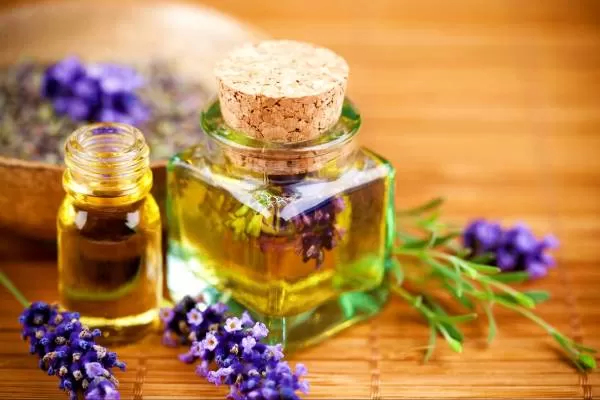 روغن درخت چای و اسطوخودوس