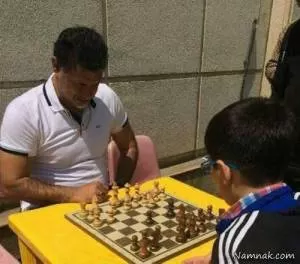 بازی علی دایی با پدیده شطرنج ایران پات شد + تصاویر