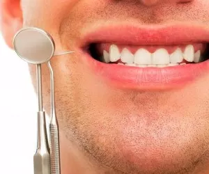 خرد شدن ناگهانی دندان با پوسیدگی دندان ها ارتباط دارد