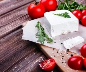 نقش پنیر در کاهش بیماری قلبی و سکته مغزی 