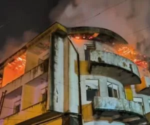 آتش‌سوزی هتل و سینما ایران در انزلی