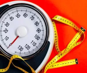 لاغری| برای کاهش وزن چه ساعتی از روز بیشتر غذا بخوریم؟