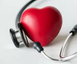 کاردیولوژیست کیست ؟ کی باید به متخصص قلب مراجعه کنیم؟