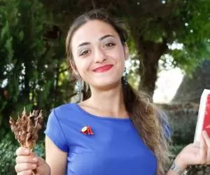 زن ترکیه ای رکورد خوردن کباب را زد!