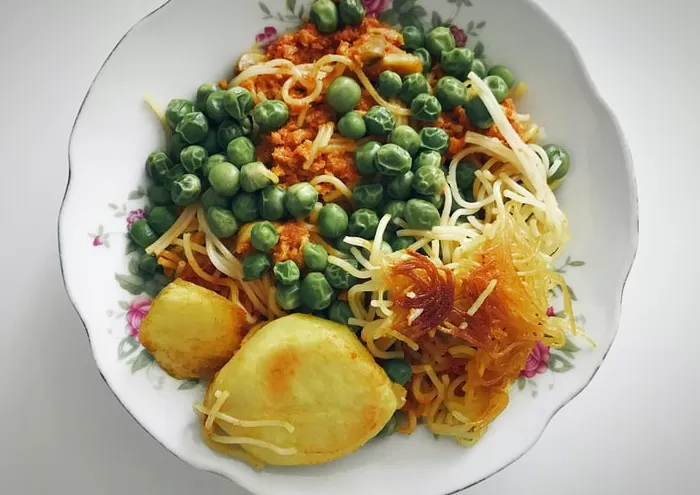 سبزیجات در ماکارونی