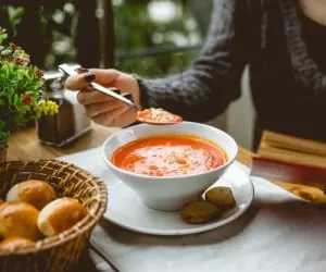 بهترین سوپ برای بیمار کرونایی + طرز تهیه