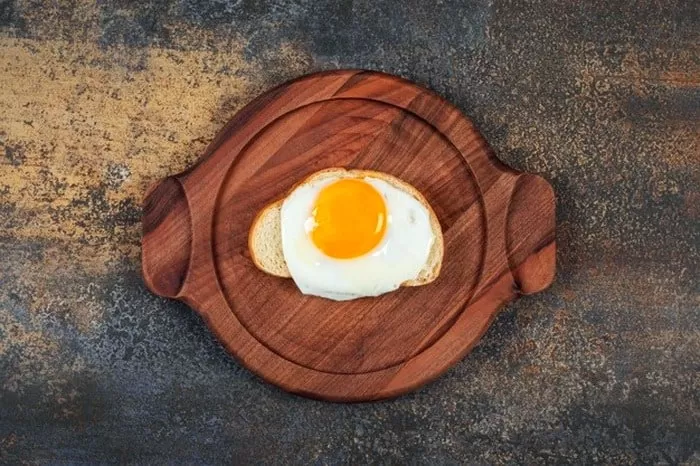 تخم مرغ در صبح