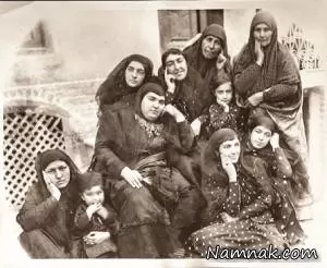 ژست جالب خانواده تهرانی در یک قرن پیش! + عکس