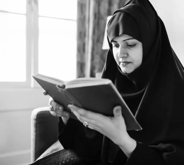 قرآن خواندن زن