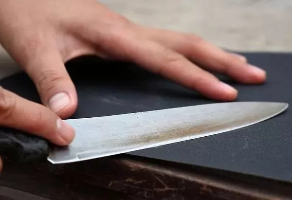 تیز کردن چاقو با سنباده