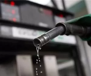 تازه ترین اخبار از تغییر نحوه سهمیه بندی بنزین