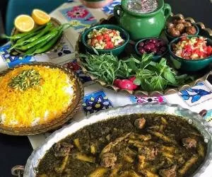 غذاهای محلی آذربایجان غربی؛ انواع آش، خورش و حلوا 