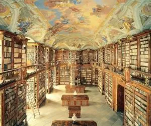 کتابخانه های بسیار زیبای جهان با شکل و شمایل متفاوت